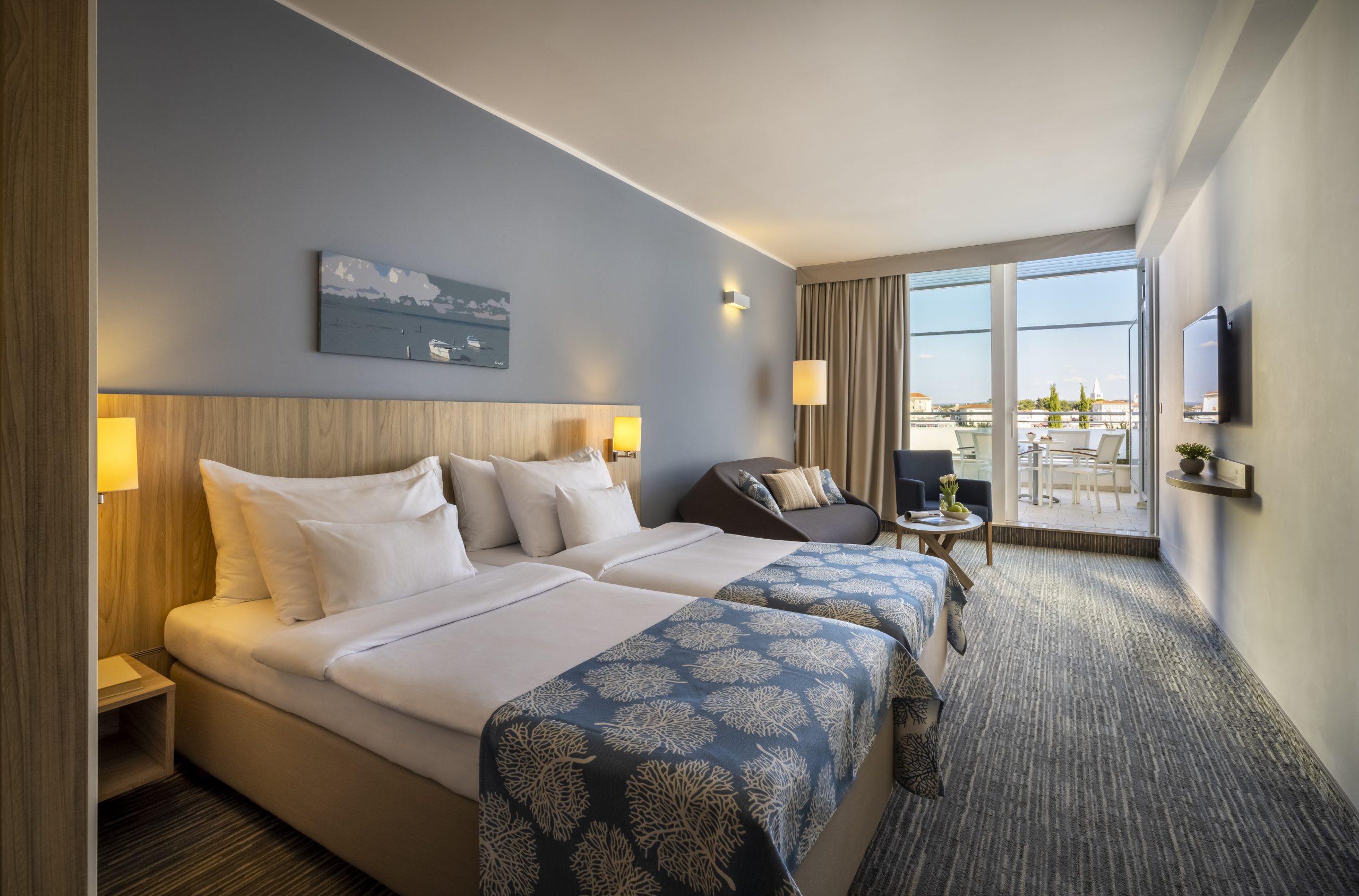 67577ae22254d-Isabella Island Resort, Valamar Collection_Isabella Island Hotel_Room for 2+2 Seaview_01