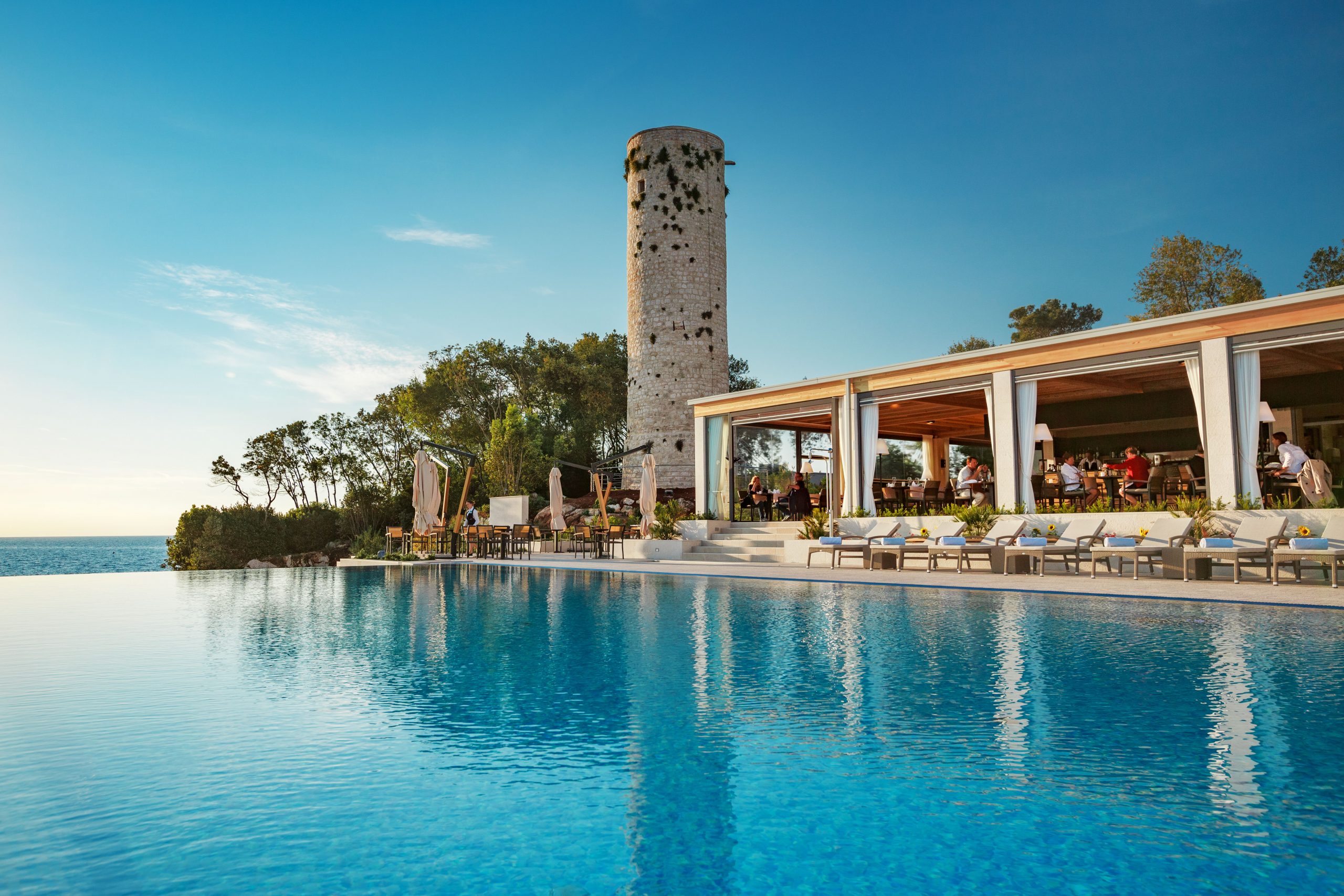 67577c86e6652-Isabella Island Resort, Valamar Collection_Miramare premium à la carte restoran_01