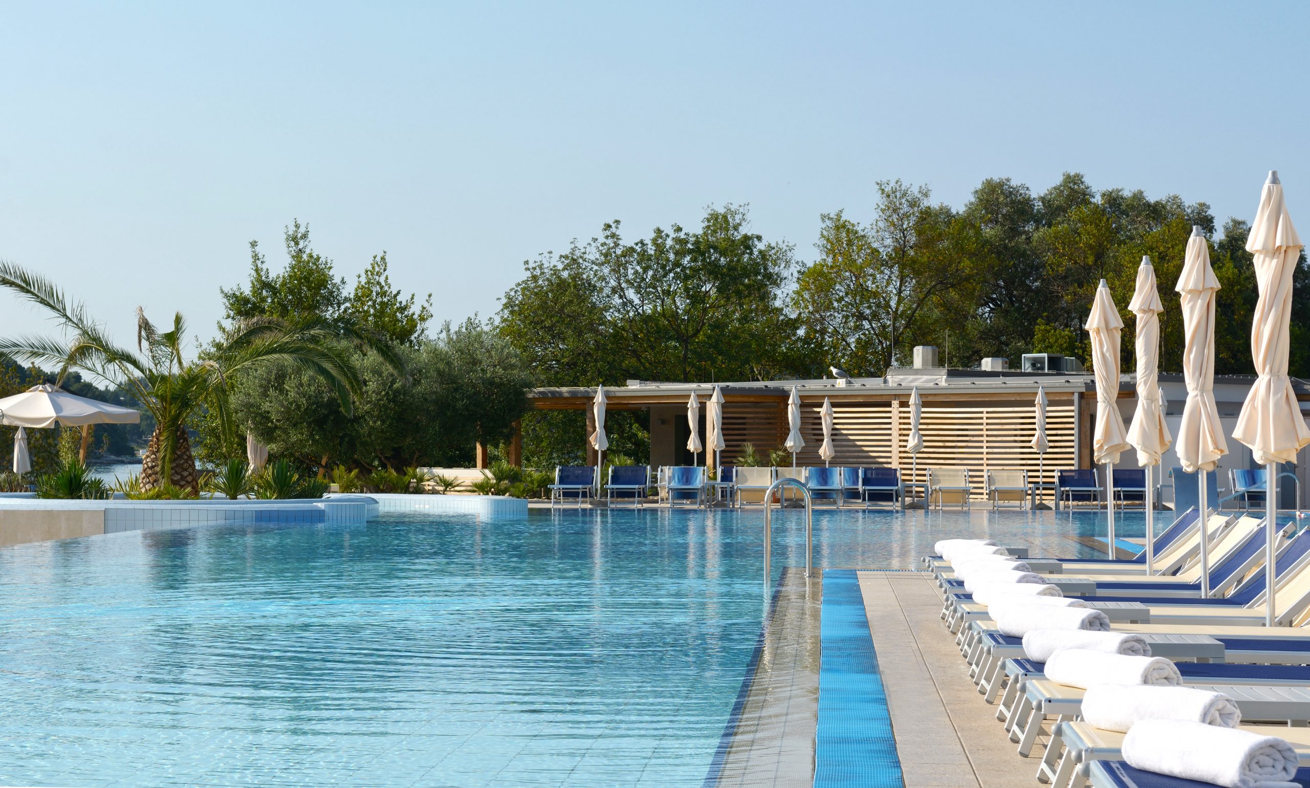 8bc713c9-f281-45ca-8aee-ad1b48d299ce_Valamar_Isabella_Resort_2016_-Activity_pool-_04_1612255839